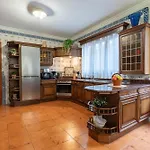 Damar Villa